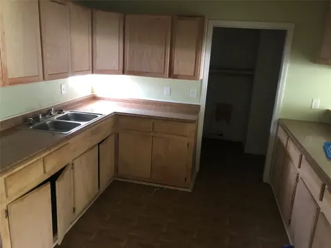 4223 Rockingham Street Houston TX 77051