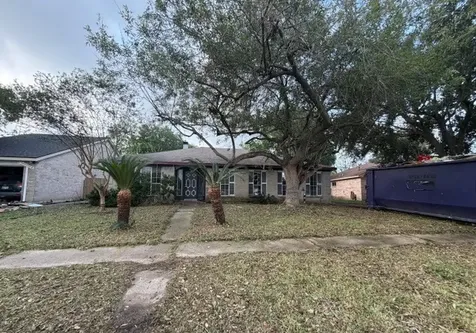 829 Willow Creek Drive La Porte TX 77571