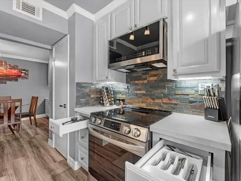 505 Westcott Street 308 Houston TX 77007