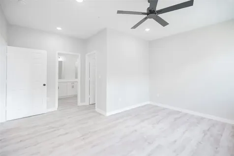 2101 Reinke Road 8206 Waller TX 77484
