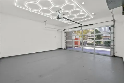 516 Reinerman Street Houston TX 77007