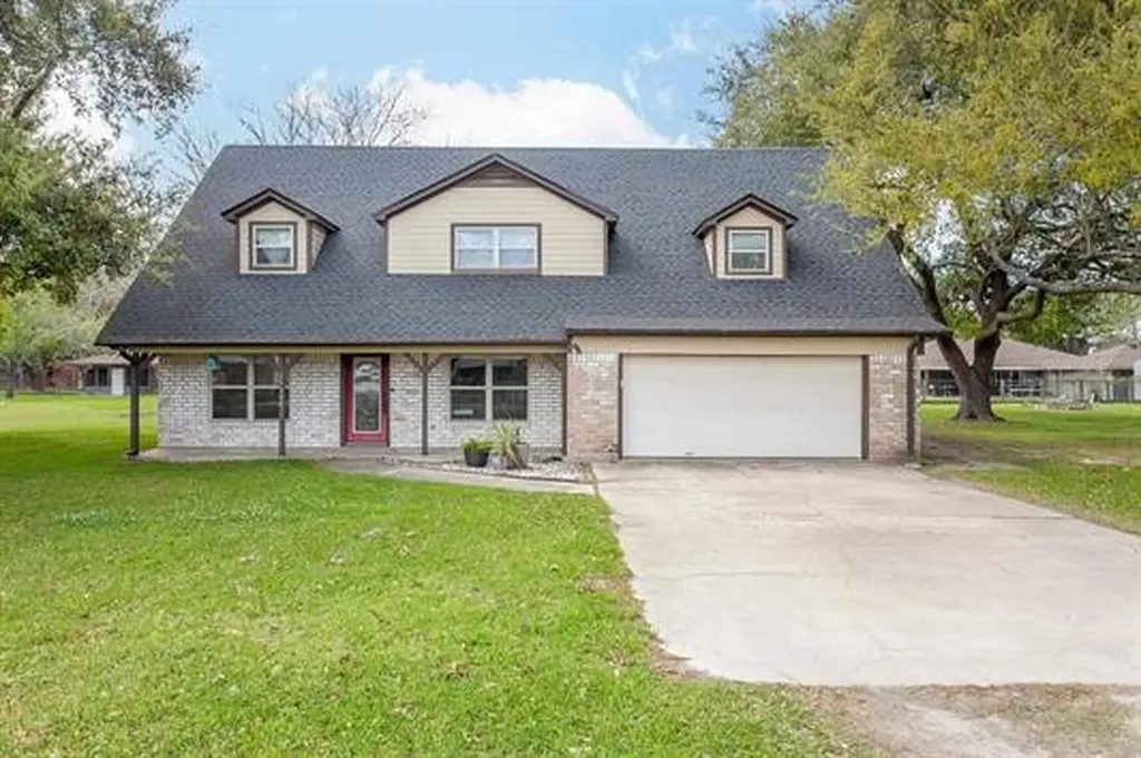 15330 Dale Dell Road Hamshire TX 77622