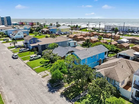 4213 Avenue T 1/2 Galveston TX 77550