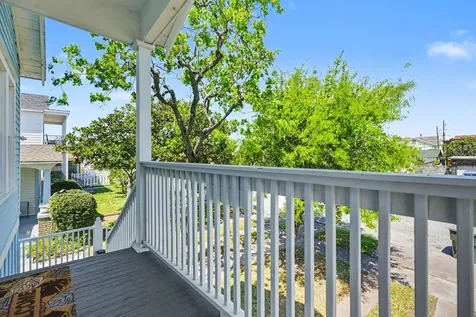 4213 Avenue T 1/2 Galveston TX 77550