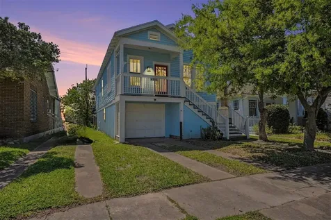 4213 Avenue T 1/2 Galveston TX 77550