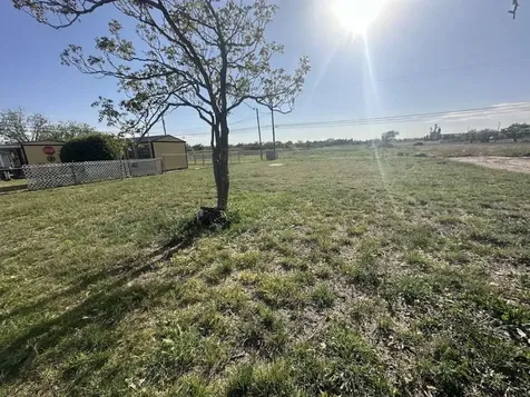 1909 Kokomo Street Plainview TX 79072