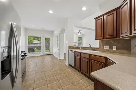 8919 Summer Ash Lane Sugar Land TX 77479