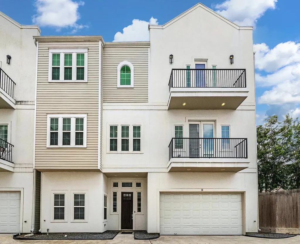 955 W 24th Street D Houston TX 77008