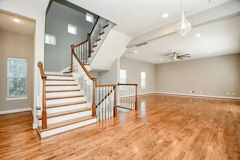 955 W 24th Street D Houston TX 77008