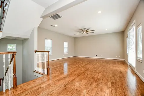 955 W 24th Street D Houston TX 77008
