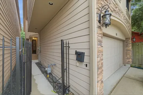 5539 Kiam Street Houston TX 77007