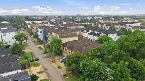 5539 Kiam Street Houston TX 77007
