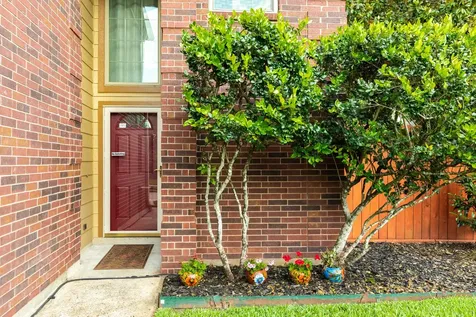 2205 Lady Leslie Lane Pearland TX 77581