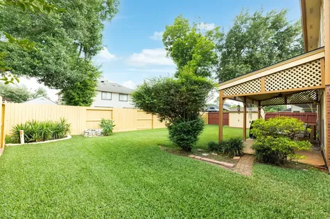 2205 Lady Leslie Lane Pearland TX 77581