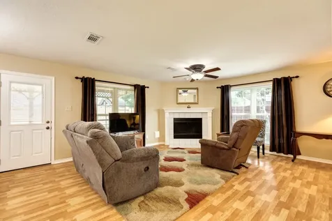 2205 Lady Leslie Lane Pearland TX 77581