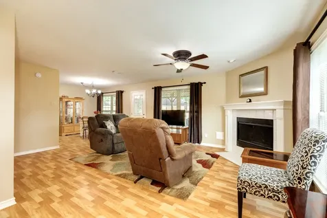 2205 Lady Leslie Lane Pearland TX 77581