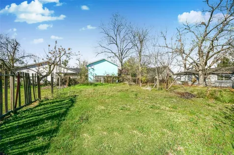 1407 Bringhurst Street Houston TX 77020