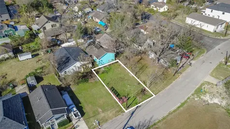 1407 Bringhurst Street Houston TX 77020