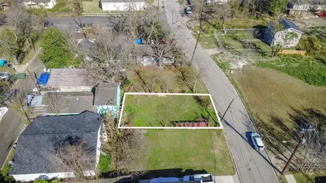 1407 Bringhurst Street Houston TX 77020