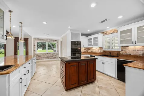6115 Bermuda Dunes Drive Houston TX 77069