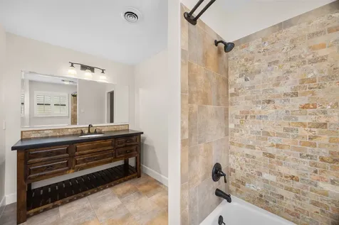 6115 Bermuda Dunes Drive Houston TX 77069