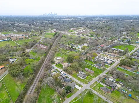 5206 Denmark Street Houston TX 77016