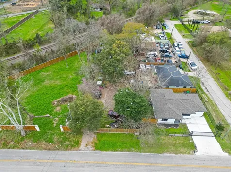 5206 Denmark Street Houston TX 77016