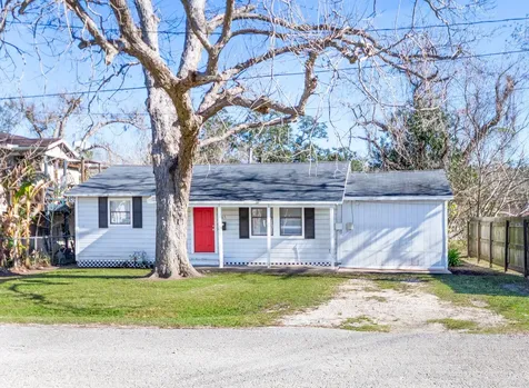 203 S Fig Street Sweeny TX 77480