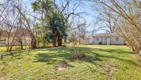 203 S Fig Street Sweeny TX 77480