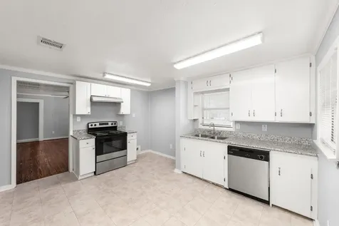 203 S Fig Street Sweeny TX 77480
