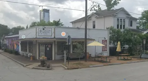 817 Henderson Street Houston TX 77007