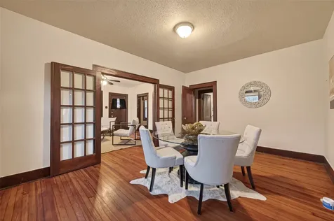 817 Henderson Street Houston TX 77007