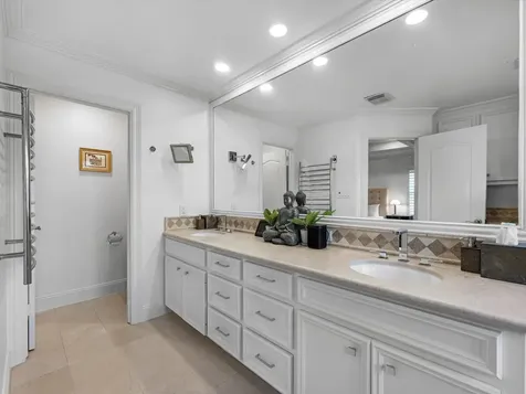 2008 Hazard Street Houston TX 77019
