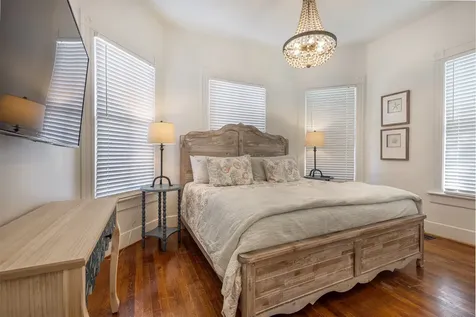 3027 Avenue O 1/2 Galveston TX 77550