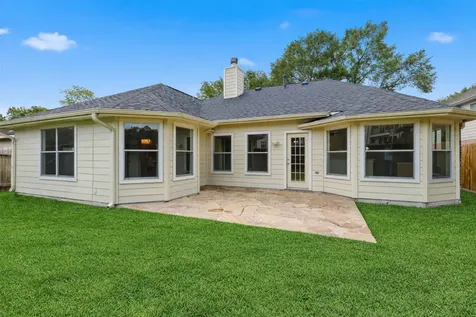 1811 Ridgeway Trail Kingwood TX 77339
