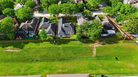 1811 Ridgeway Trail Kingwood TX 77339