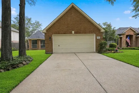 1811 Ridgeway Trail Kingwood TX 77339