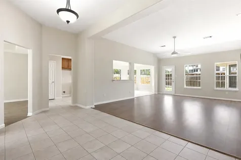 1811 Ridgeway Trail Kingwood TX 77339
