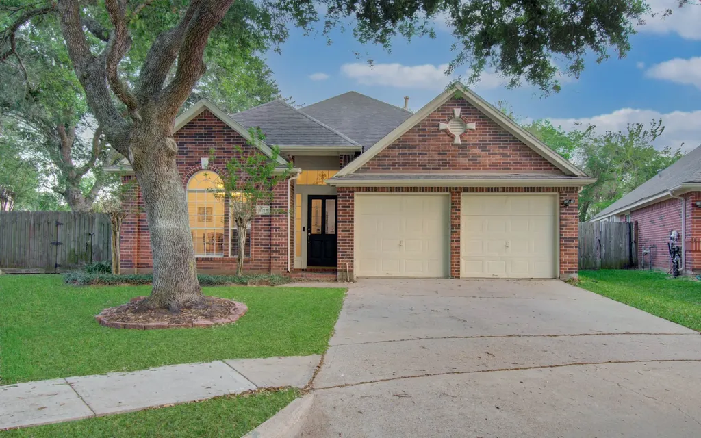 7211 Cambridge Cove Circle Missouri City TX 77459