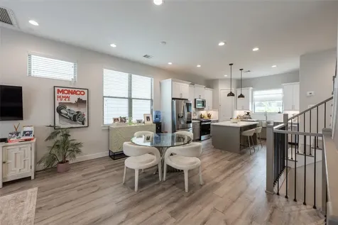 5306 Creekmont Timbers Trail Houston TX 77091