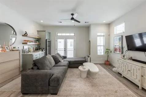 5306 Creekmont Timbers Trail Houston TX 77091