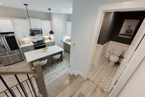 5306 Creekmont Timbers Trail Houston TX 77091