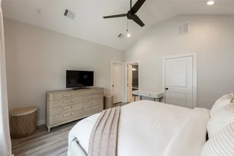 5306 Creekmont Timbers Trail Houston TX 77091
