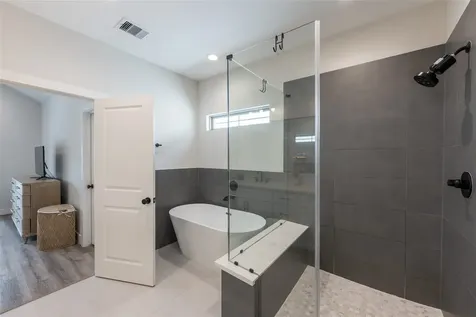 5306 Creekmont Timbers Trail Houston TX 77091