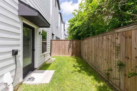 5306 Creekmont Timbers Trail Houston TX 77091