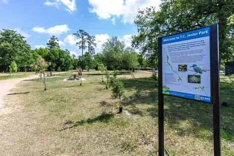 5306 Creekmont Timbers Trail Houston TX 77091