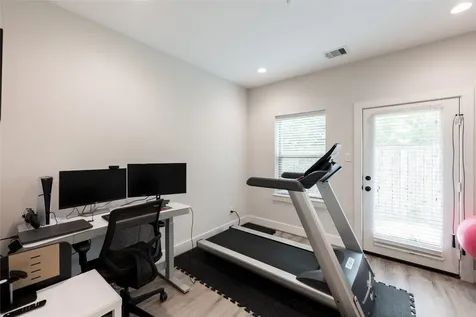 5306 Creekmont Timbers Trail Houston TX 77091