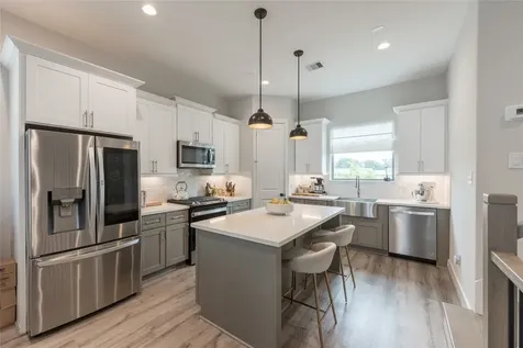 5306 Creekmont Timbers Trail Houston TX 77091
