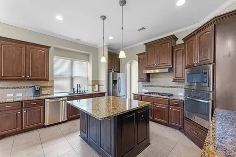1016 Bolivar Point Lane Friendswood TX 77546
