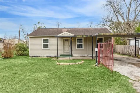 5126 Higgins Street Houston TX 77033